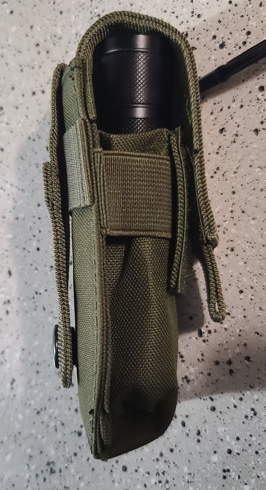 ARMY GREEN MOLLE FLASHLIGHT HOLDER WITH FLASHLIGHT