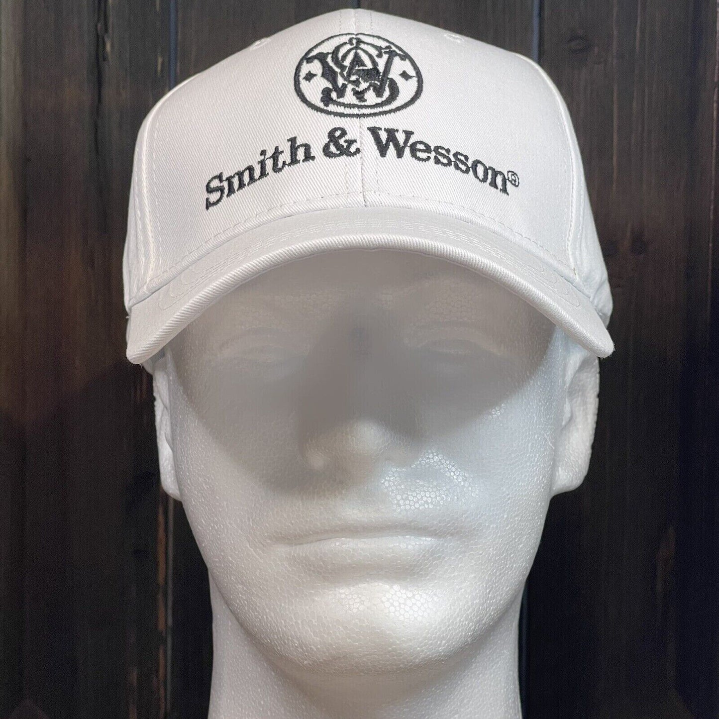 SMITH AND WESSON STYLE WHITE HAT.