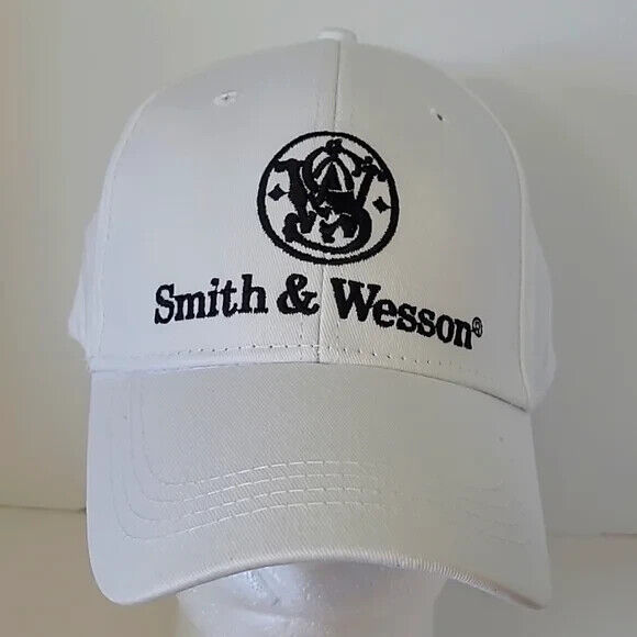 SMITH AND WESSON STYLE WHITE HAT.